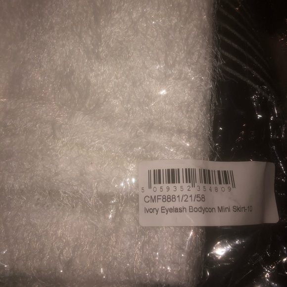 Ivory Eyelash Bodycon Mini Set - Picture 5 of 6